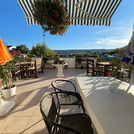 Apartment Antonio Pag Town