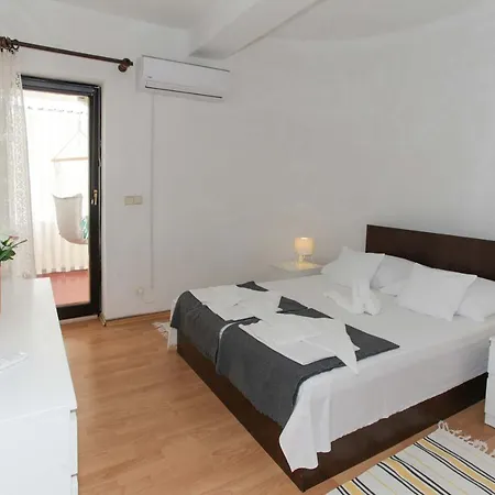 Antonio Apartmán Pag Town